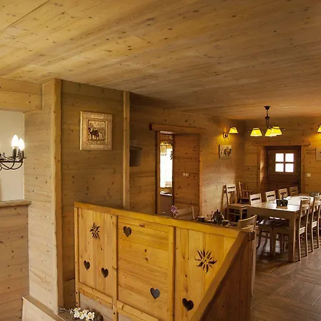 La Ferme De Noémie Chalet *