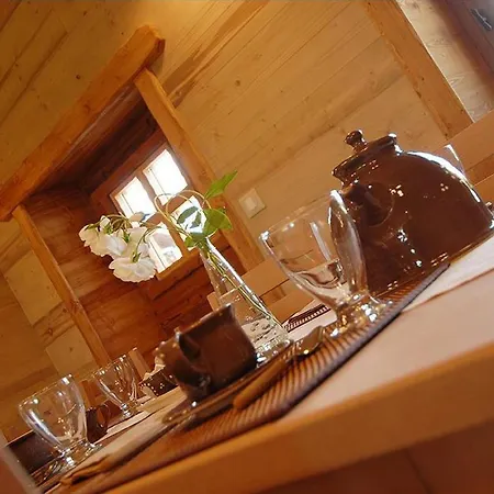 La Ferme De Noémie Chalet *